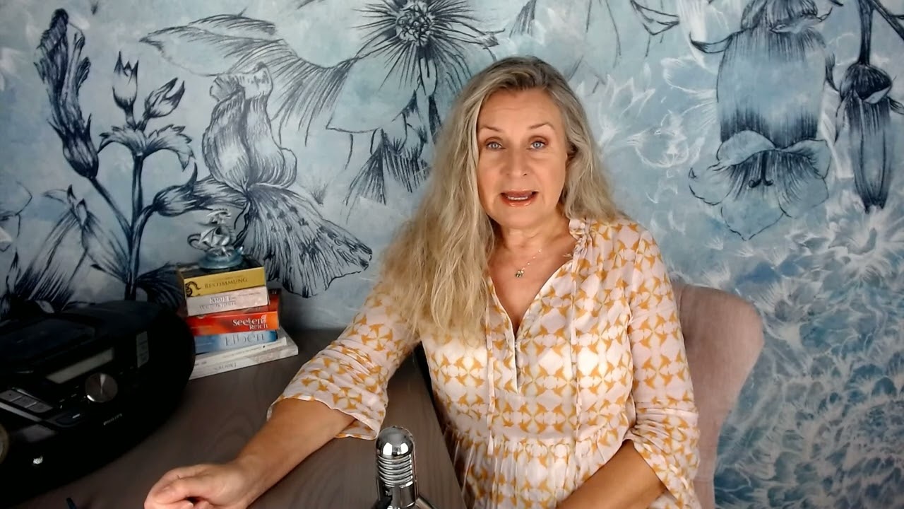 Monatsbotschaft AUGUST 2022 Christine Arana Fader www.goldkamille-shop.de