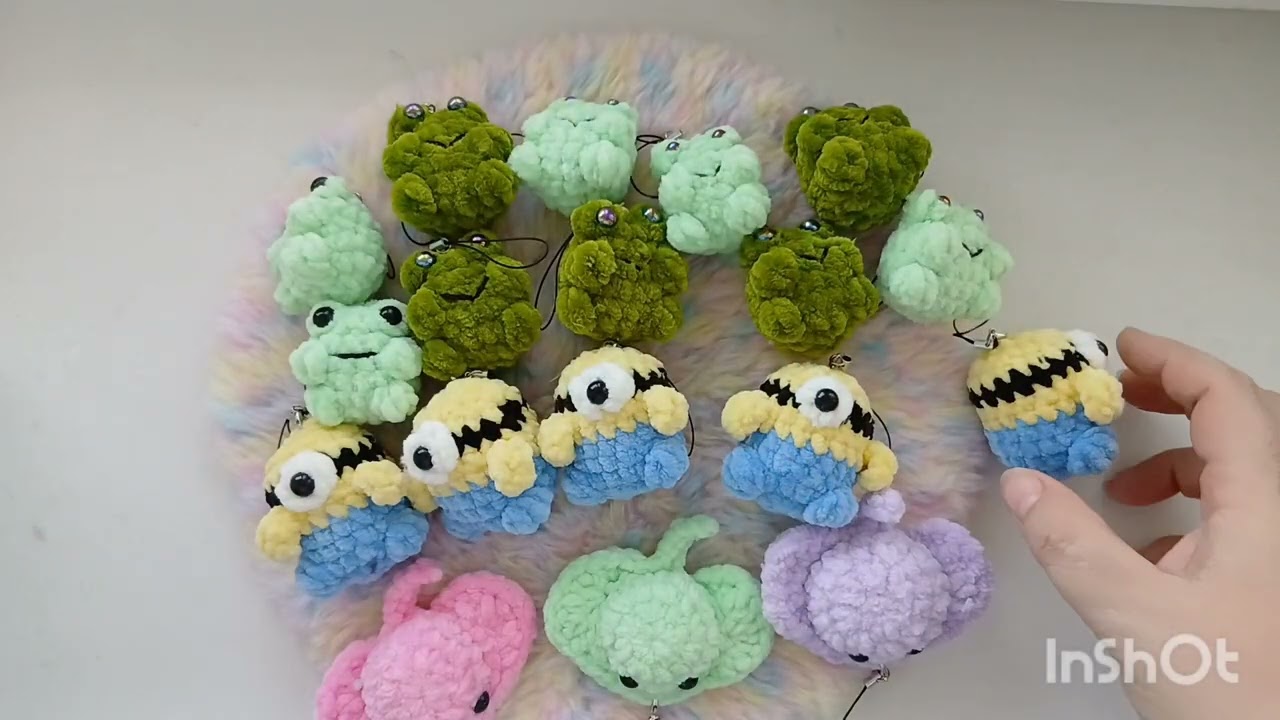 Довязала заказ по брелочкам 🥰