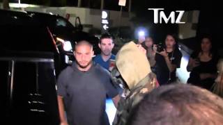 Justin Bieber & Kourtney Kardashian DATING!!!!???