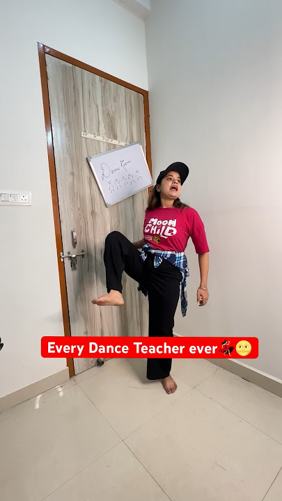 Har Dance teacher ki kahani 🥲💃🏻 #shorts #funnyshorts #comedyshorts #trendingshorts #dancevideo