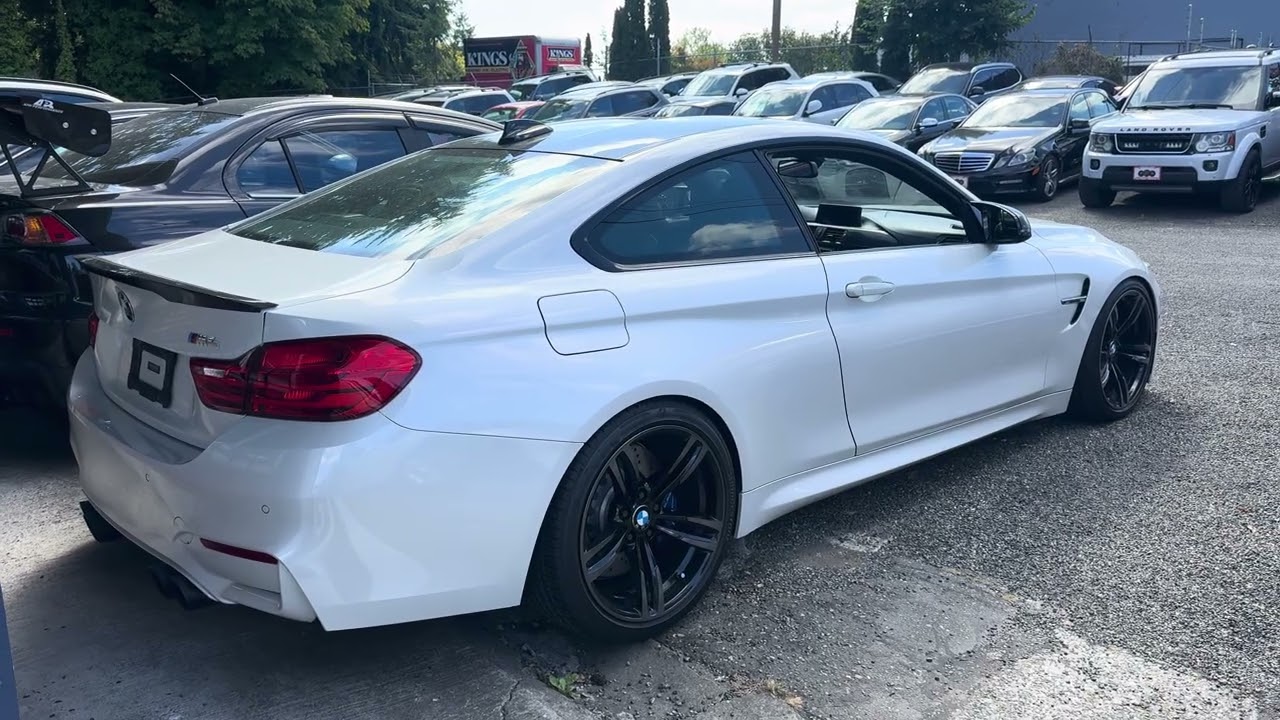2015 BMW M4 start up 