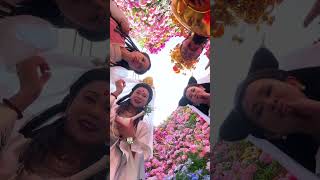 The lady wishes everyone good luck and good luck to the new legend of White Snake. White Snake,