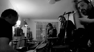 Sangre entre las Manos - El naufragio de la esperanza