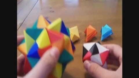 Modular Origami: Sonobe (30 units)