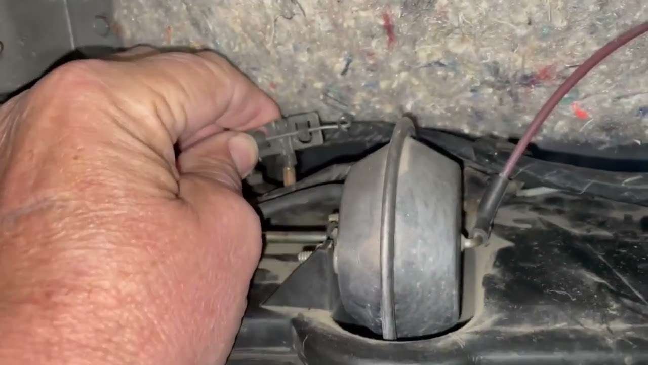 2nd Gen 80's Dodge Ram and Ramcharger AC Evaporator and Heater Core replacement how to..