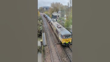 (Rare) Network Rail Class 69 RHTT (69016 and 69015) passing Brayford Crossing
