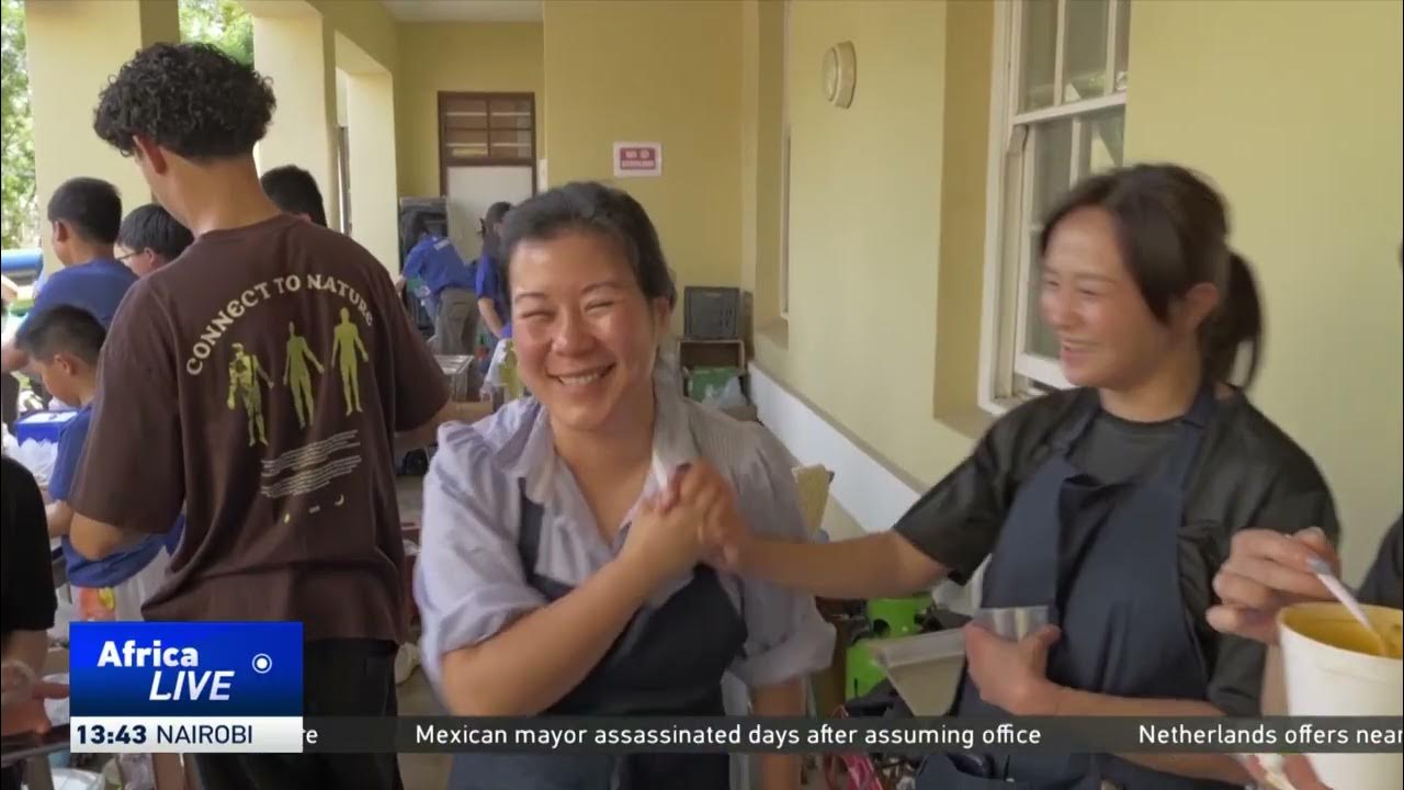 Cape Town residents enjoy Chinese cuisine at food fair