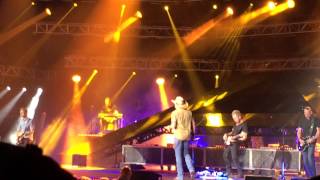 Jason Aldean "Tonight Looks Good On You" Wichita KS 4/9/15