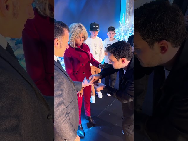 Tour de magie au Président de la République Emmanuel Macron