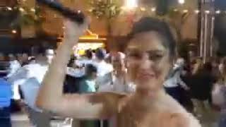 Kızım Safiye Kaynı Burak In Düğününde Yer Yerinden Oynadı...mp4