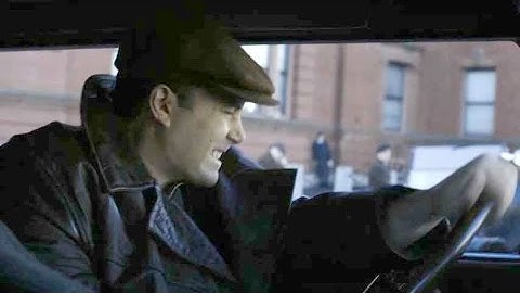 ベン・アフレック、クラシックカーを盛大にクラッシュ!!／映画『夜に生きる』本編映像