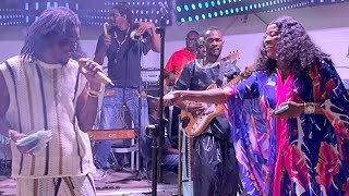 Soirée Wally Seck au Rolls Club de Saly, Ndeye Gueye débarque avec ses billets de banque et fait……