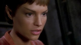 T'pol pranks three humans