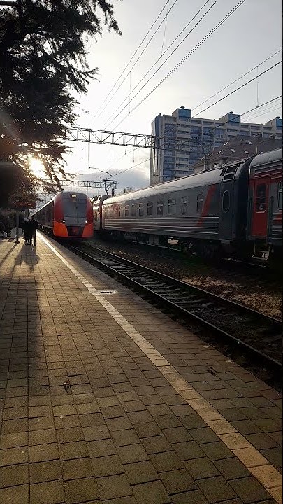 Прибытие поезда, по сюжету братьев Люмьер, вокзал Лазаревское, Сочи ...
