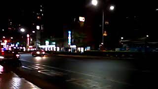 在捷運迴龍站等公車,晚上下雨(20171106)
