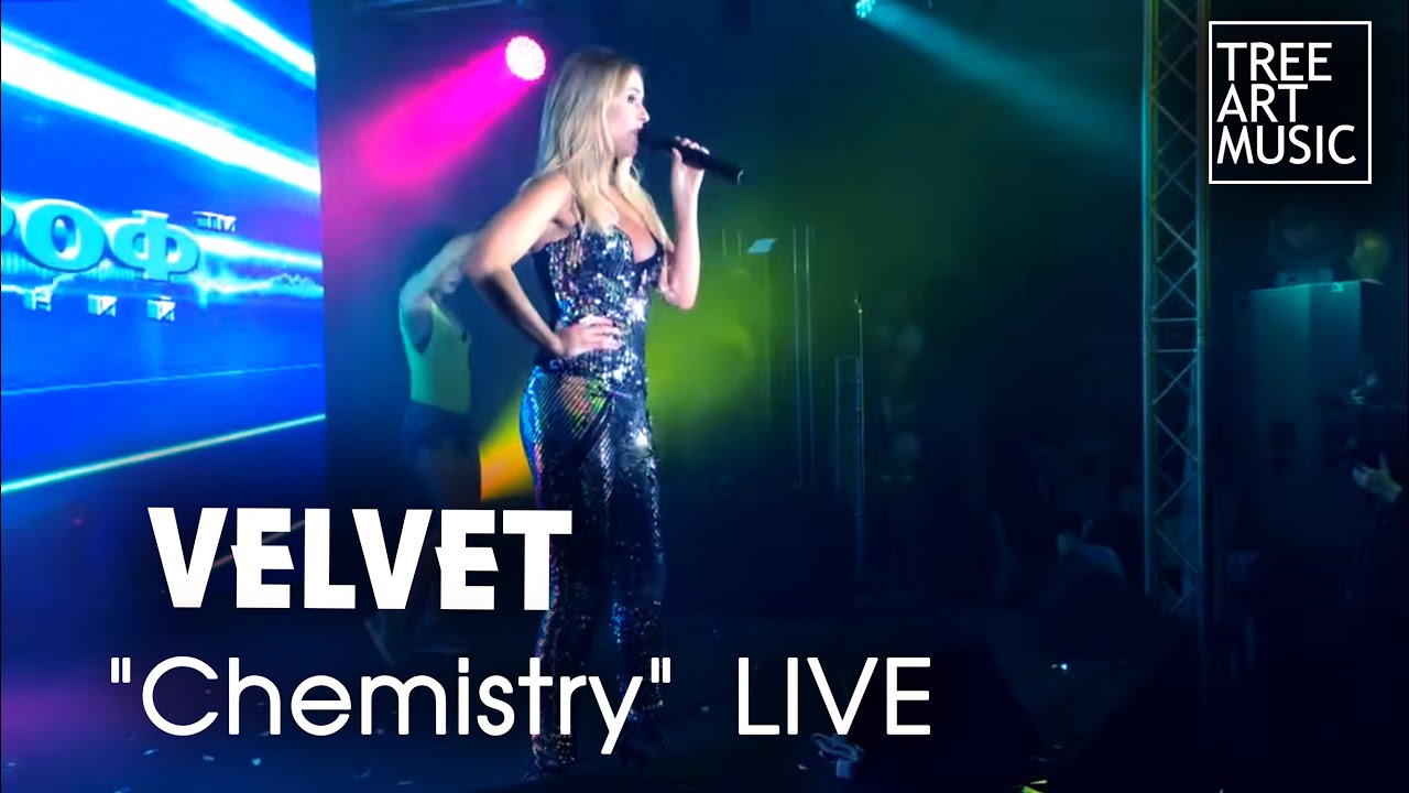 Velvet - Chemistry. Live на мероприятии в России.