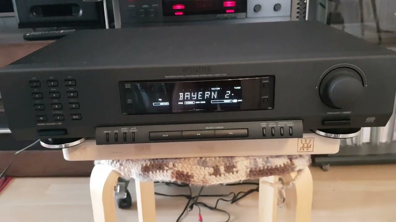 PHILIPS DIGITAL SYNTHESIZED Stereo Tuner plus Integrated Audio/Video Amplifier £63.10 - UK