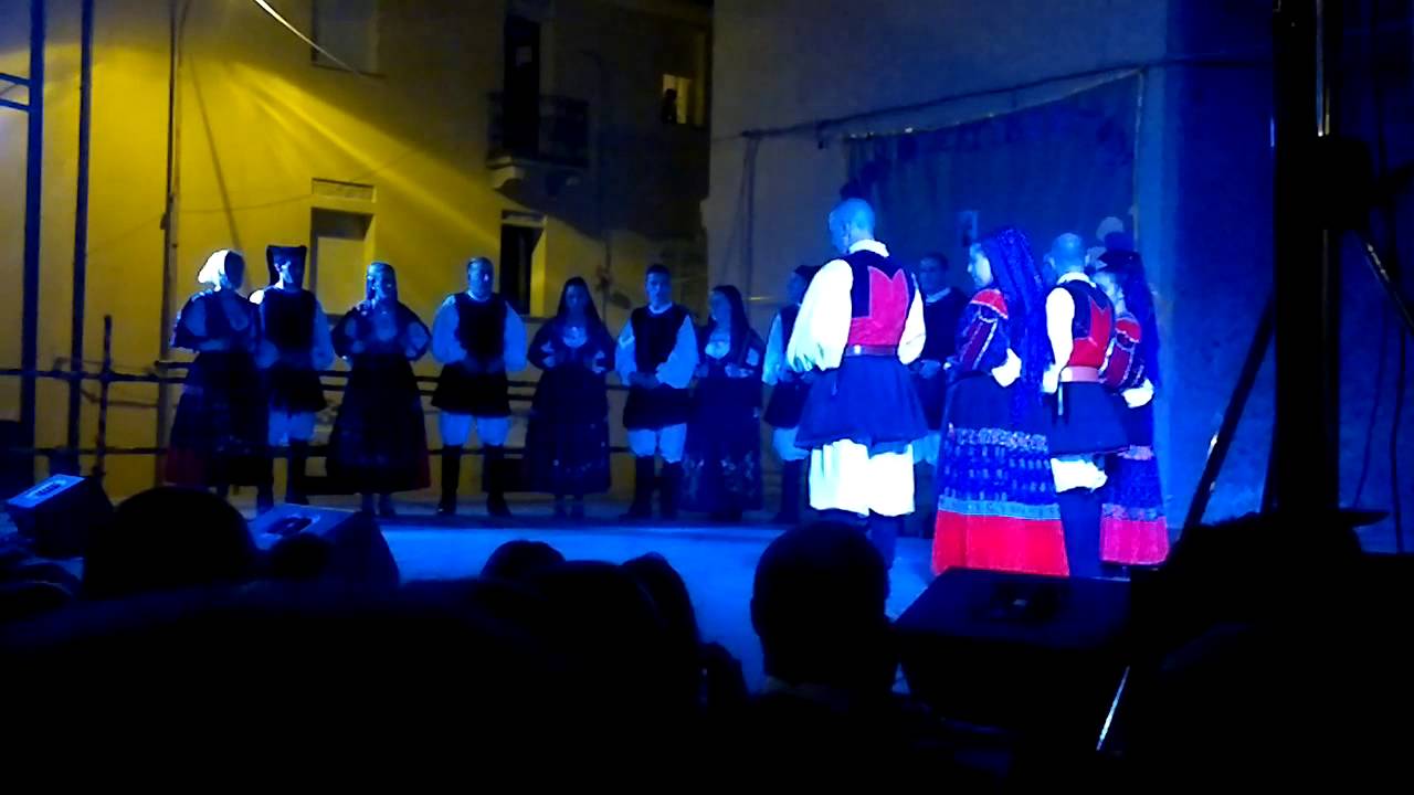 Tenore ''Santu Sidore'' Orune e Gruppo Folk Santa Lulla Su Carminu 2012