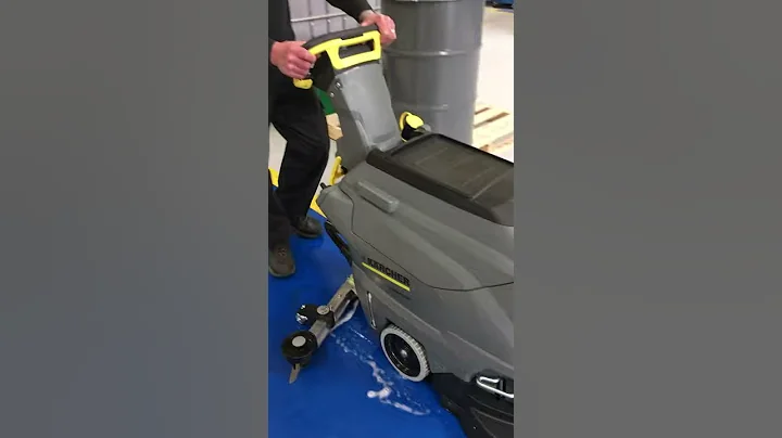 Cleaning a Hard Floor with the Karcher BD 43/25 Pedestrian Floor Scrubber Dryer