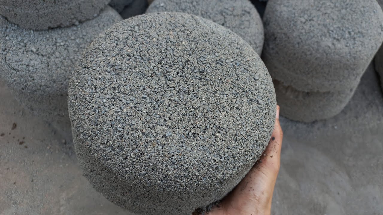 Round bowls 🤤Floor crumbling and water crumbling dipping Black concrete #asmr #insane