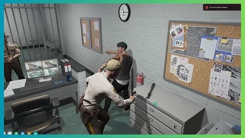 Quangle beats down Jay Hobbs after he tries to escape custody | NoPixel 4.0 GTA RP | RP Clips Hub