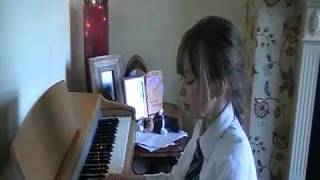 Connie Talbot 6 weeks into playing the piano- Perfect cover by Pink