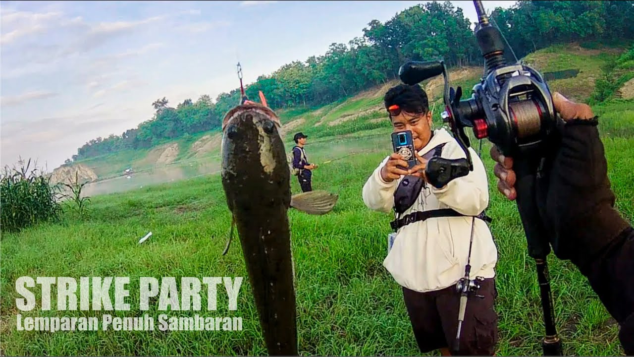 Penuh Sambaran - Snakehead Attack - YouTube