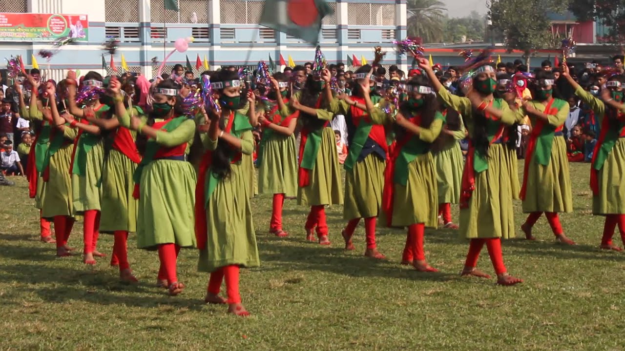 নন্দীগ্রাম পাবলিক স্কুল এর ডিসপ্লে। Breaking News Bangla