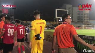 Kiatisuk động viên khi Filip Nguyễn mắc sai lầm, Nam Định ăn mừng như vô địch V.League