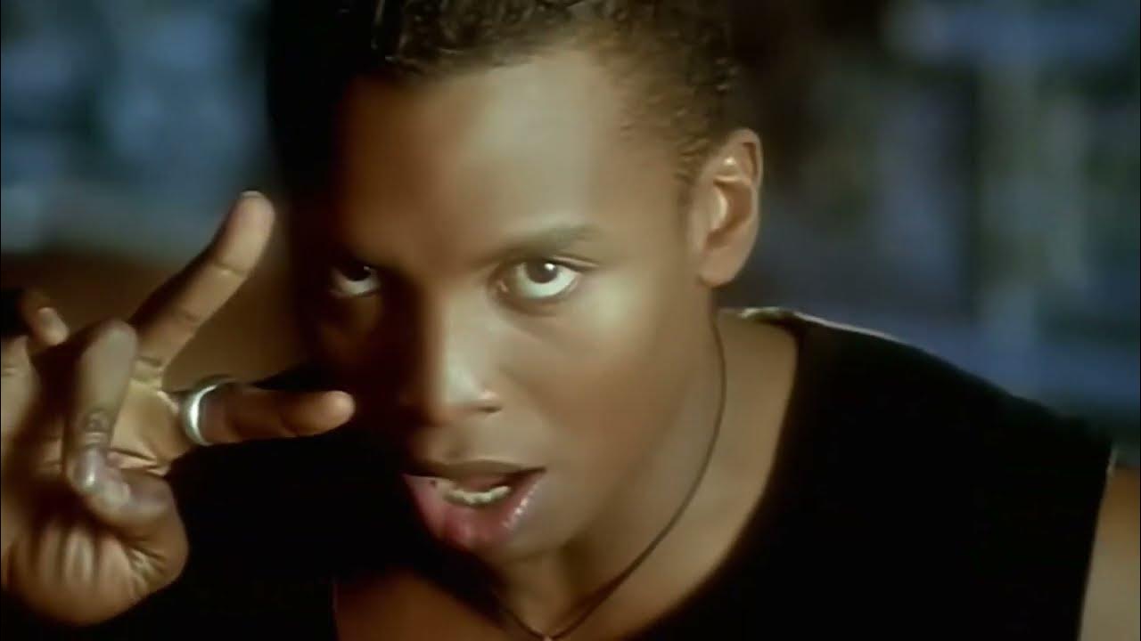 Haddaway 90s. вот из лов песня слушать. ночь в роксбери джим керри. Haddaway плакат. Haddaway what is love джим керри.