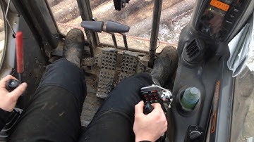 Waratah 622 on John Deere 2154 Operator Controls