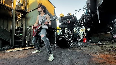 ROBOT MONSTER - NIGHT TERRORS (Official Video)