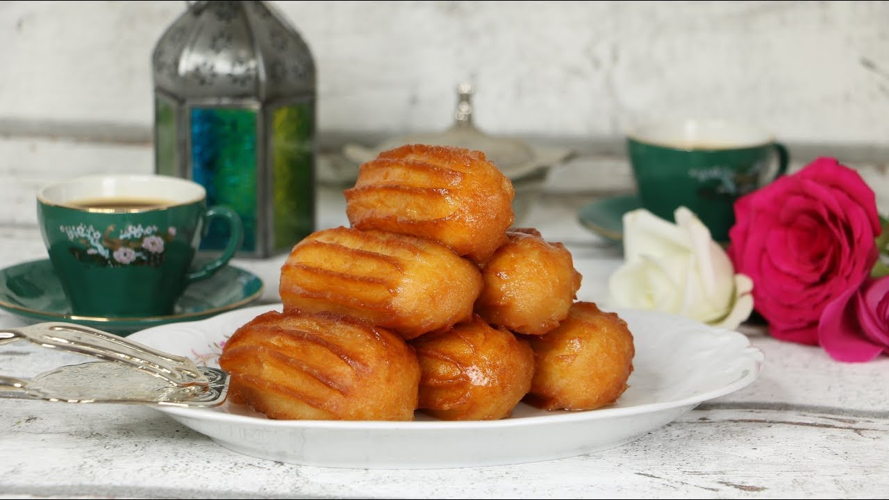 Tulumbe – Traditionelles Spritzgebäck in Zuckersirup - tulumba tatlısı ...