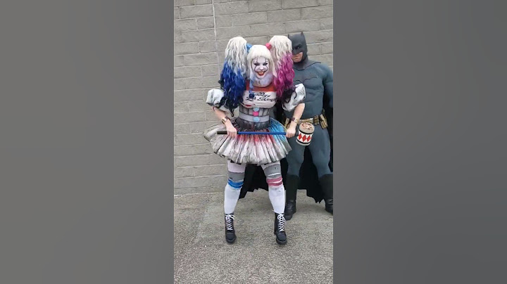 Meet Penny Quinn - Pennywise and Harley Quinn Dancing Clown Cosplay
