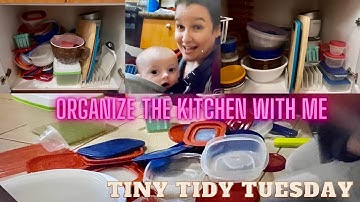 Organize my Kitchen with me/Tiny Tidy Tuesday