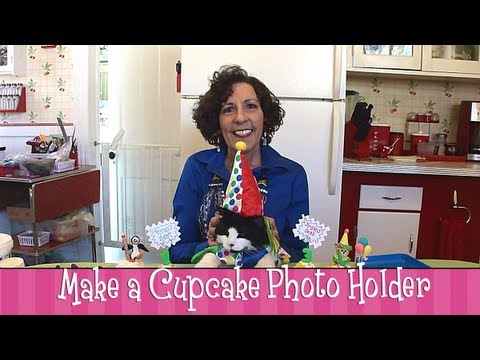 Polymer Clay Tutorial - How to make a cupcake phot...