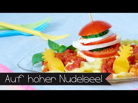 GEMÜSE-LEUCHTTURM MIT NUDELN I GESUNDES REZEPT I KOCHEN FÜR KINDER I KINNERTiED FOOD