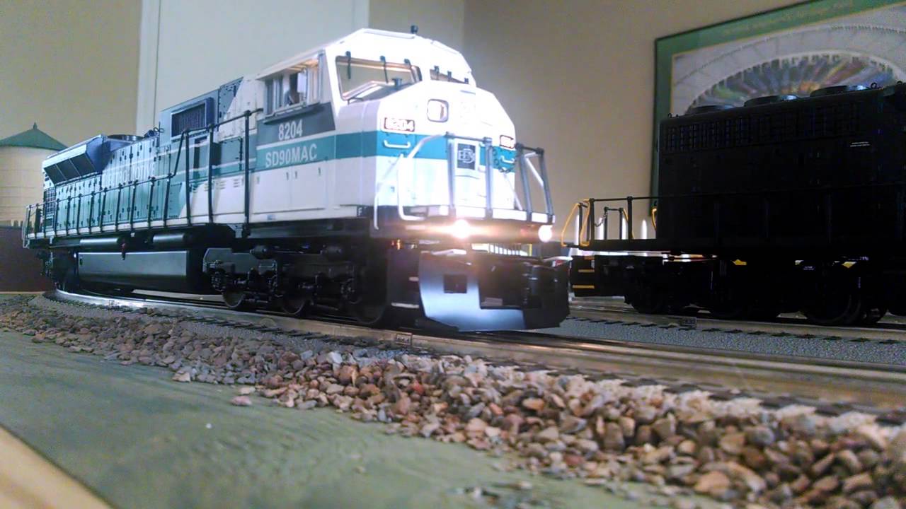 Sd50mac MTH SD90MAC, SD50, SD40-2 Lash Up - YouTube
