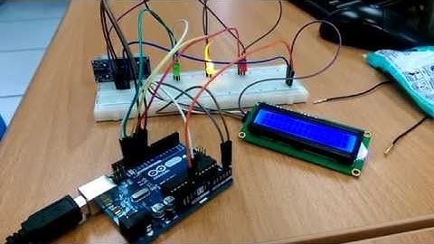 超音波感測結合LCD與LED