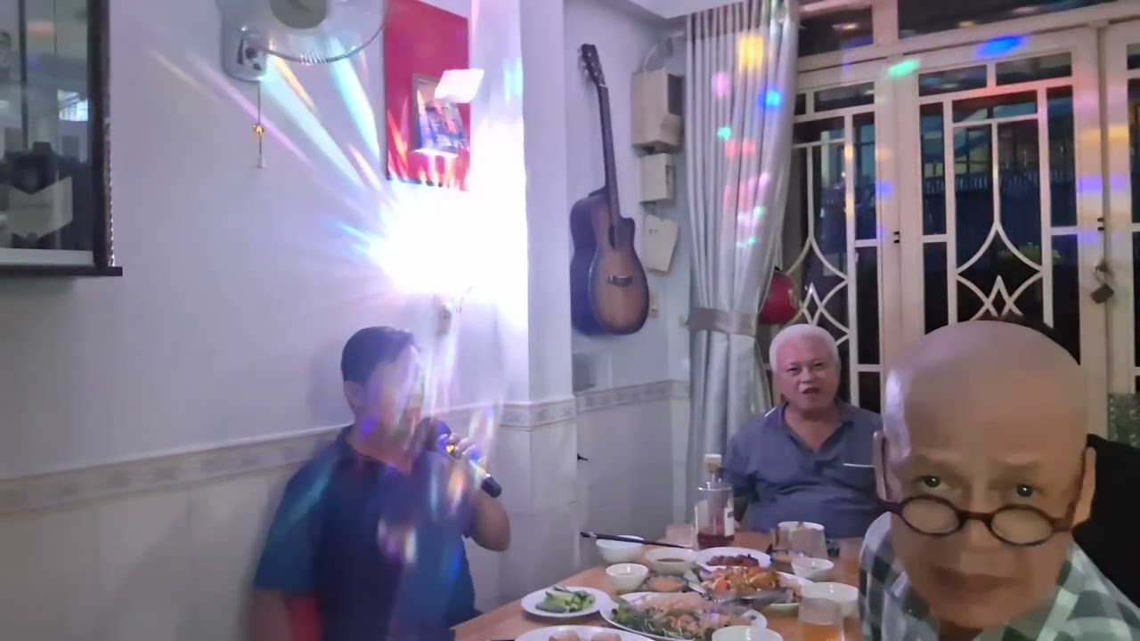 SẮC HOA MÀU NHỚ  - Sáng tác: Nguyễn Văn Đông - Trình bày: Mê Ca Bất Chấp