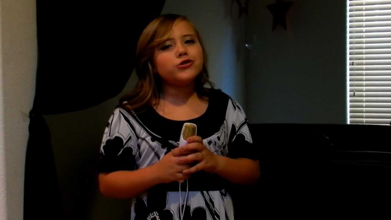 Amazing 8 Year Old Singer Tommi Sings The Climb Youtube