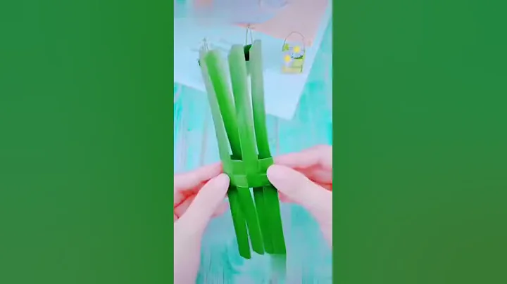 How It's Made - Coconut Leaf Square Basket