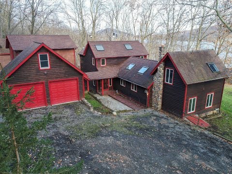 6393 Old Post Rd, Naples, NY home video tour