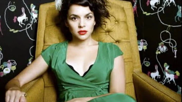 Norah Jones - The Nearness Of You.