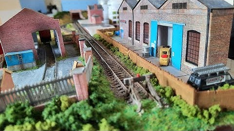 Shelfville (N gauge shelf layout) - Update 9, late April 2022