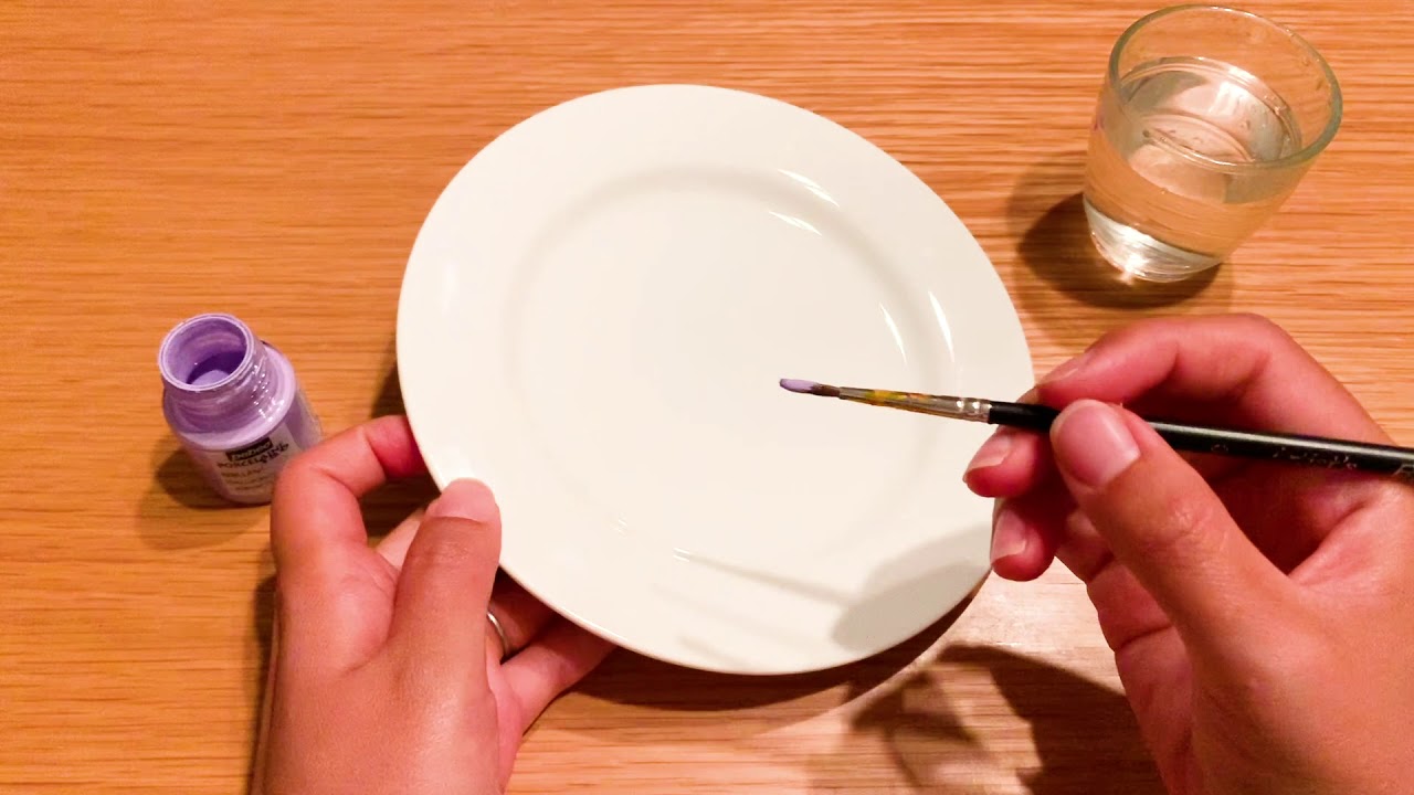 自宅で簡単に陶器に絵付けができる！