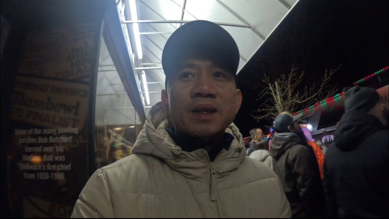 CHILLIWACK CHRISTMAS PARADE 2024 Chilliwack BC carlosmigueltv YouTube