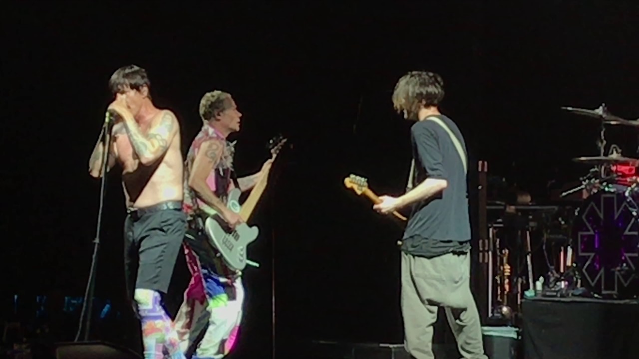 GIve It Away Red Hot Chili Peppers Orlando Florida 4/26/2017 YouTube