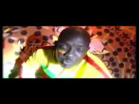 Mbaye Dieye Faye Les Lions - YouTube