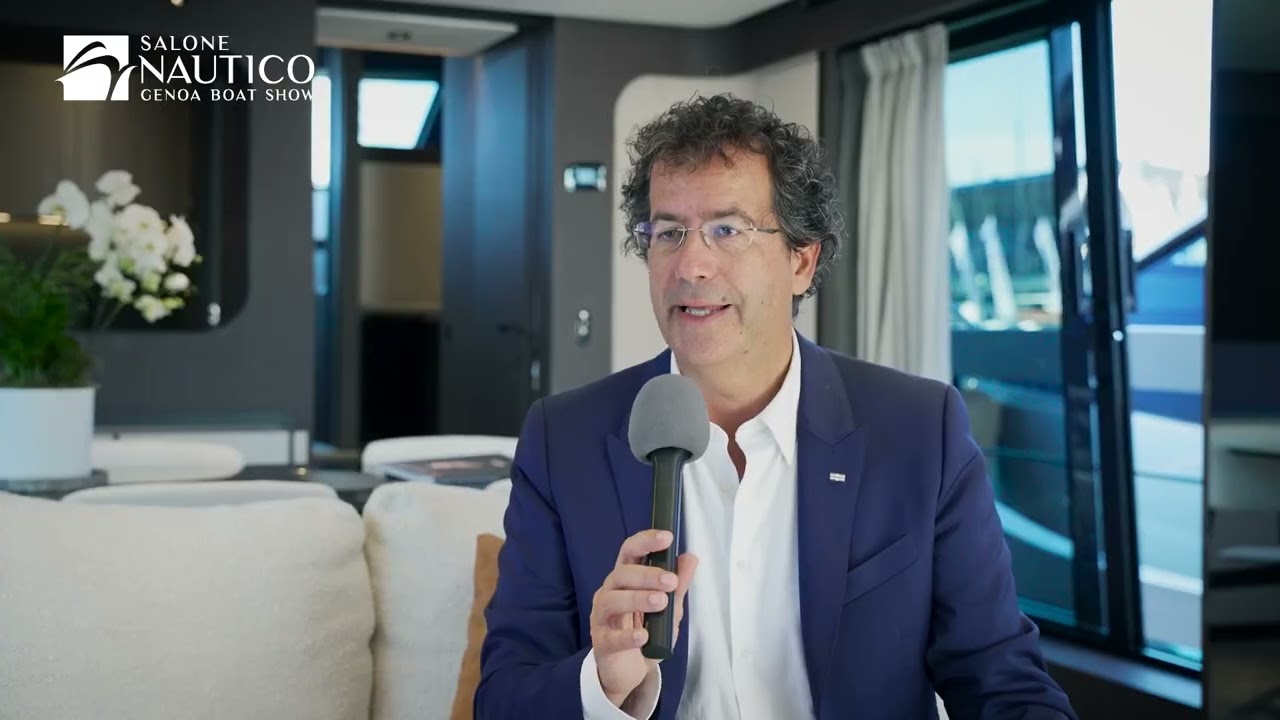 Ferretti Yachts 800 – 65° Salone Nautico di Genova